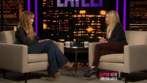 Chelsea_Lately_2012_03_22_Jennifer_Lawrence_HDTV_XviD-2HD_avi0739.jpg