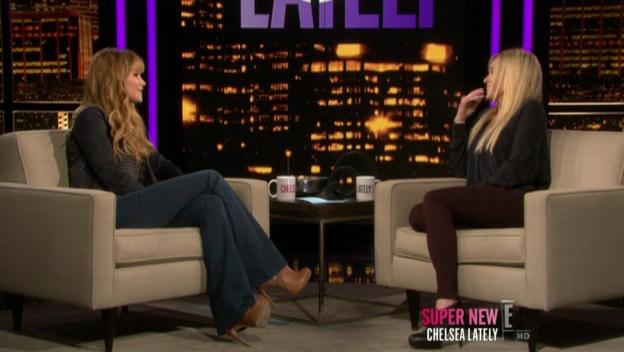 Chelsea_Lately_2012_03_22_Jennifer_Lawrence_HDTV_XviD-2HD_avi0876.jpg