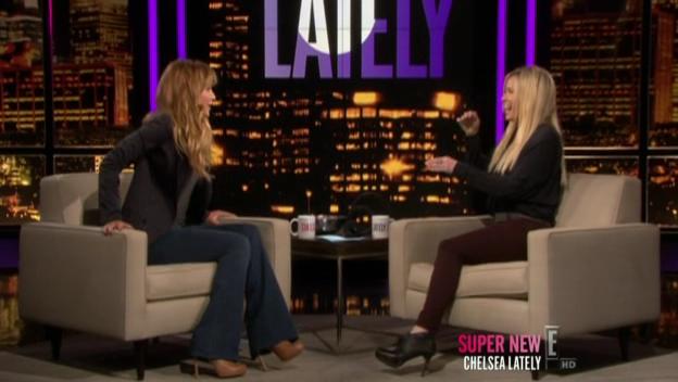 Chelsea_Lately_2012_03_22_Jennifer_Lawrence_HDTV_XviD-2HD_avi0196.jpg