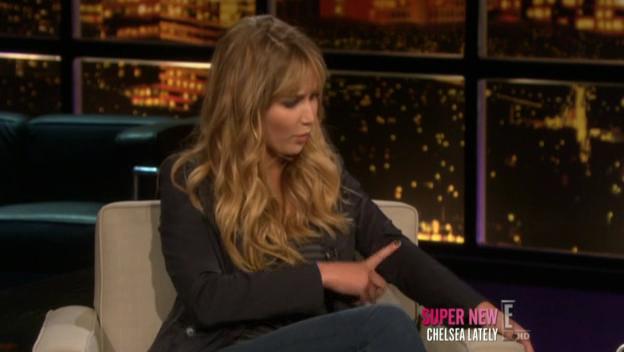 Chelsea_Lately_2012_03_22_Jennifer_Lawrence_HDTV_XviD-2HD_avi0303.jpg