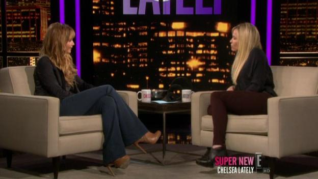 Chelsea_Lately_2012_03_22_Jennifer_Lawrence_HDTV_XviD-2HD_avi0435.jpg