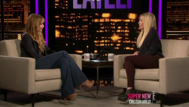 Chelsea_Lately_2012_03_22_Jennifer_Lawrence_HDTV_XviD-2HD_avi0437.jpg