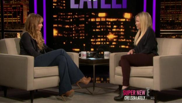 Chelsea_Lately_2012_03_22_Jennifer_Lawrence_HDTV_XviD-2HD_avi0444.jpg