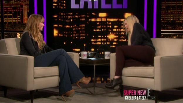 Chelsea_Lately_2012_03_22_Jennifer_Lawrence_HDTV_XviD-2HD_avi0561.jpg