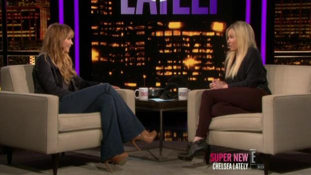 Chelsea_Lately_2012_03_22_Jennifer_Lawrence_HDTV_XviD-2HD_avi0665.jpg