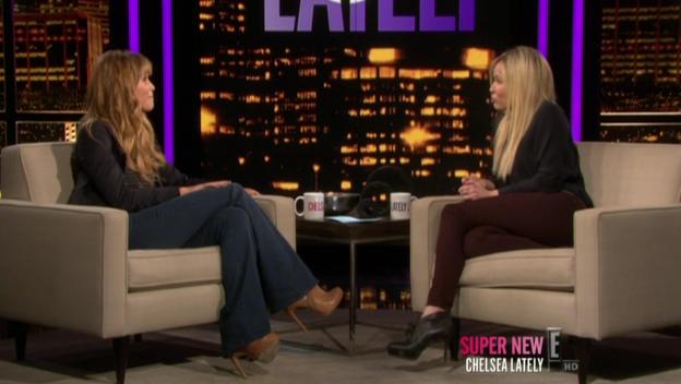 Chelsea_Lately_2012_03_22_Jennifer_Lawrence_HDTV_XviD-2HD_avi0740.jpg