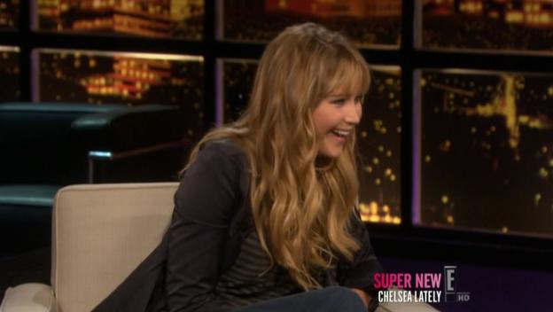 Chelsea_Lately_2012_03_22_Jennifer_Lawrence_HDTV_XviD-2HD_avi0802.jpg