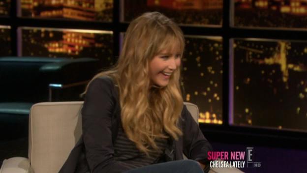 Chelsea_Lately_2012_03_22_Jennifer_Lawrence_HDTV_XviD-2HD_avi0803.jpg