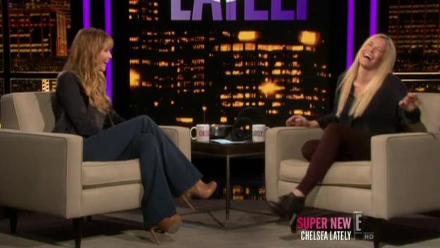 Chelsea_Lately_2012_03_22_Jennifer_Lawrence_HDTV_XviD-2HD_avi0818.jpg