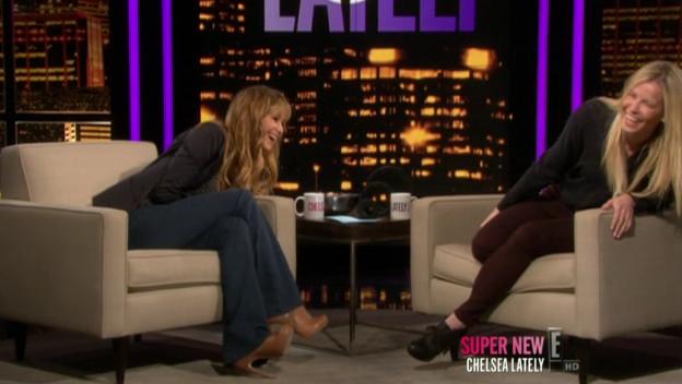 Chelsea_Lately_2012_03_22_Jennifer_Lawrence_HDTV_XviD-2HD_avi0821.jpg