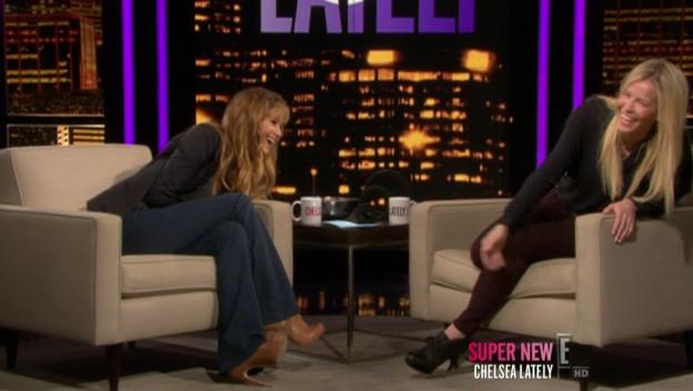 Chelsea_Lately_2012_03_22_Jennifer_Lawrence_HDTV_XviD-2HD_avi0822.jpg