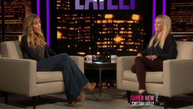 Chelsea_Lately_2012_03_22_Jennifer_Lawrence_HDTV_XviD-2HD_avi0829.jpg