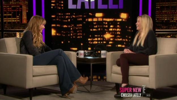 Chelsea_Lately_2012_03_22_Jennifer_Lawrence_HDTV_XviD-2HD_avi0851.jpg