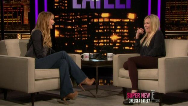 Chelsea_Lately_2012_03_22_Jennifer_Lawrence_HDTV_XviD-2HD_avi0894.jpg