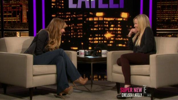 Chelsea_Lately_2012_03_22_Jennifer_Lawrence_HDTV_XviD-2HD_avi0899.jpg