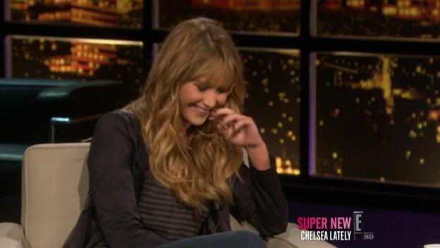 Chelsea_Lately_2012_03_22_Jennifer_Lawrence_HDTV_XviD-2HD_avi0913.jpg