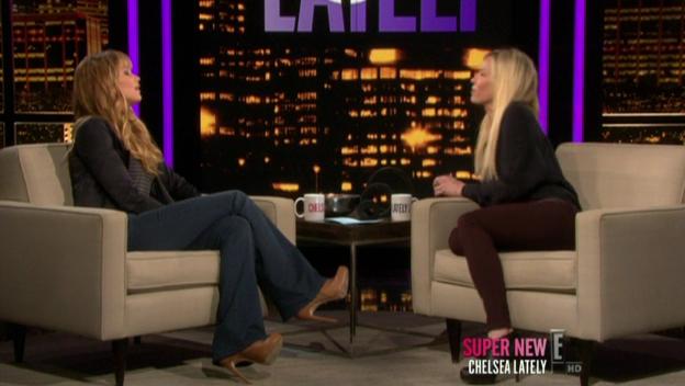 Chelsea_Lately_2012_03_22_Jennifer_Lawrence_HDTV_XviD-2HD_avi0924.jpg