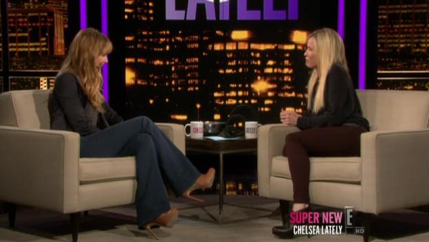 Chelsea_Lately_2012_03_22_Jennifer_Lawrence_HDTV_XviD-2HD_avi0933.jpg