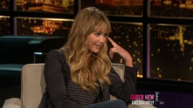 Chelsea_Lately_2012_03_22_Jennifer_Lawrence_HDTV_XviD-2HD_avi0956.jpg