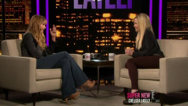 Chelsea_Lately_2012_03_22_Jennifer_Lawrence_HDTV_XviD-2HD_avi0963.jpg