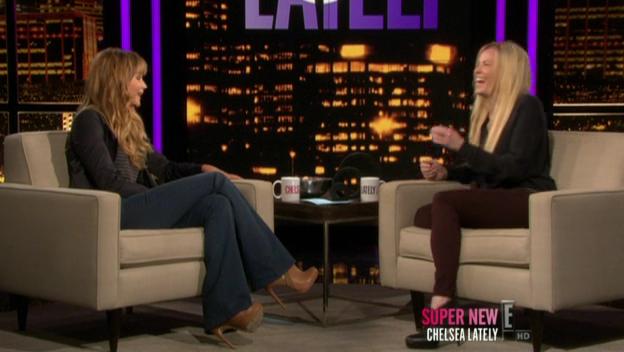 Chelsea_Lately_2012_03_22_Jennifer_Lawrence_HDTV_XviD-2HD_avi1027.jpg