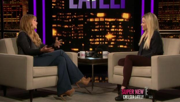 Chelsea_Lately_2012_03_22_Jennifer_Lawrence_HDTV_XviD-2HD_avi1078.jpg