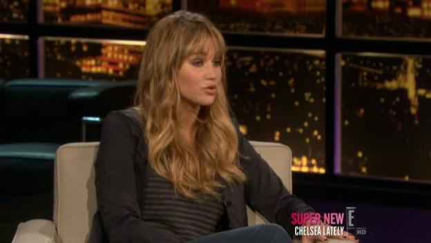 Chelsea_Lately_2012_03_22_Jennifer_Lawrence_HDTV_XviD-2HD_avi1126.jpg