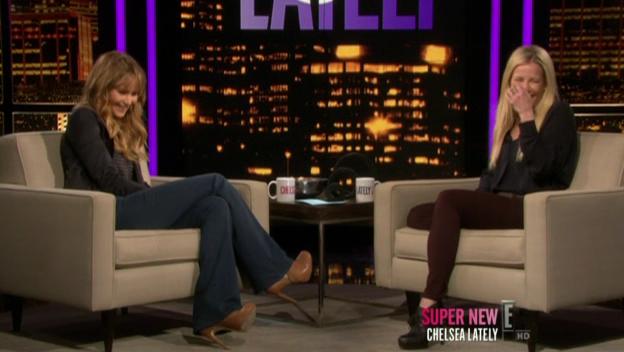 Chelsea_Lately_2012_03_22_Jennifer_Lawrence_HDTV_XviD-2HD_avi1150.jpg