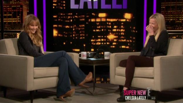 Chelsea_Lately_2012_03_22_Jennifer_Lawrence_HDTV_XviD-2HD_avi1151.jpg